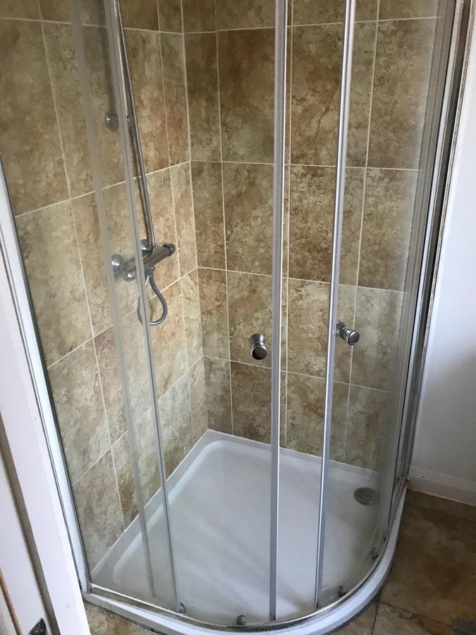 Hatfield Save-Money Rooms - 10Over10 For Price! Εξωτερικό φωτογραφία